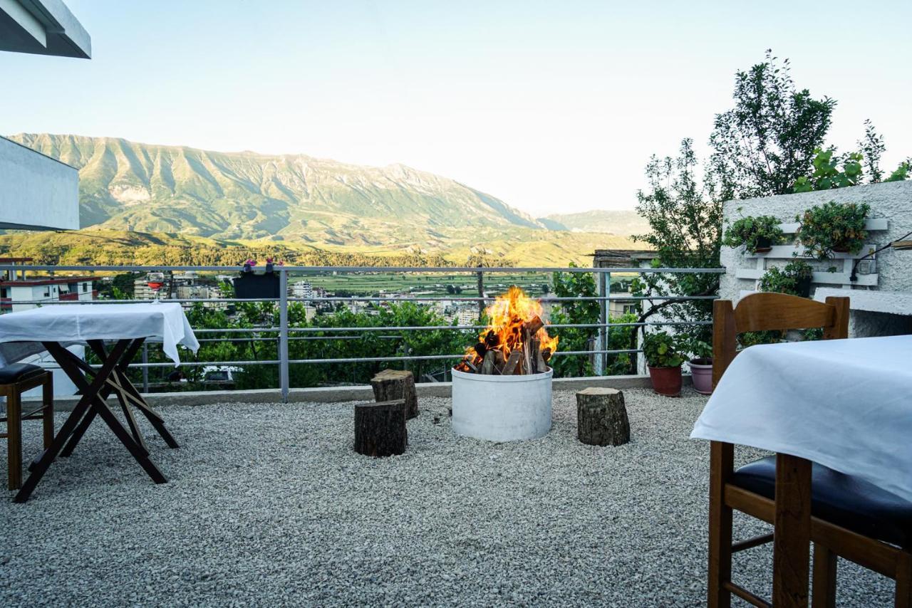 Patio Rooms จีโรคาสเตอร์ ภายนอก รูปภาพ