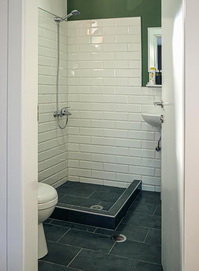 Patio Rooms จีโรคาสเตอร์ ภายนอก รูปภาพ